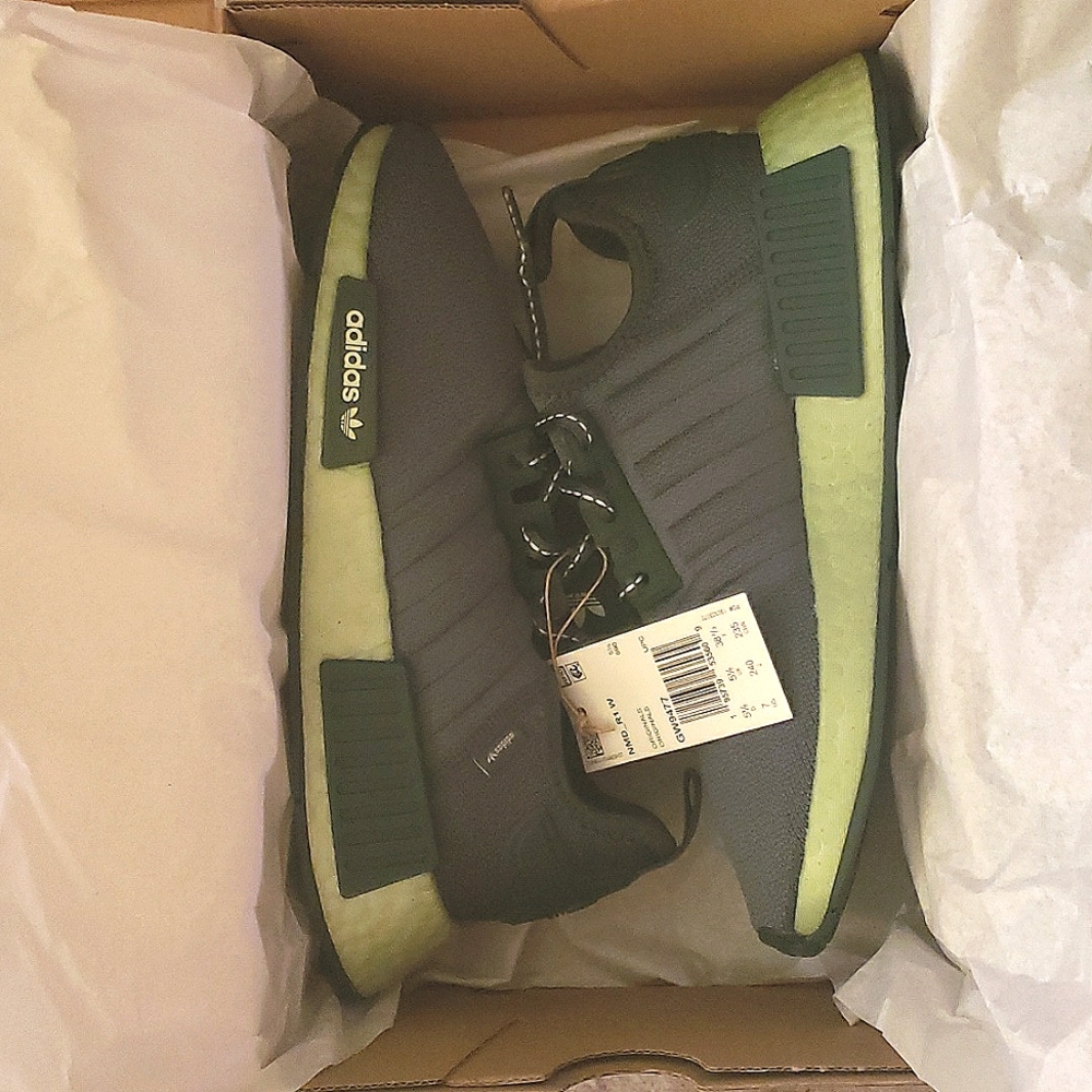 Adidas NMD_R1 Sneakers - Picture 10 of 11